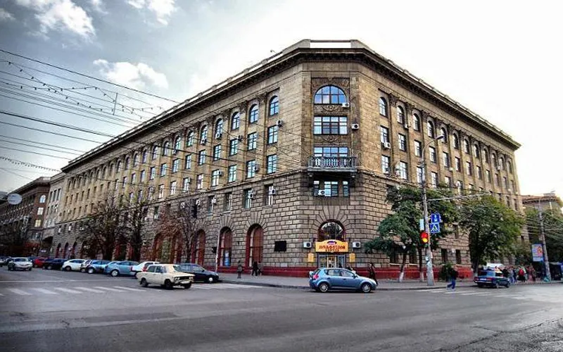 Teaching Hospital & Clinical Facilities